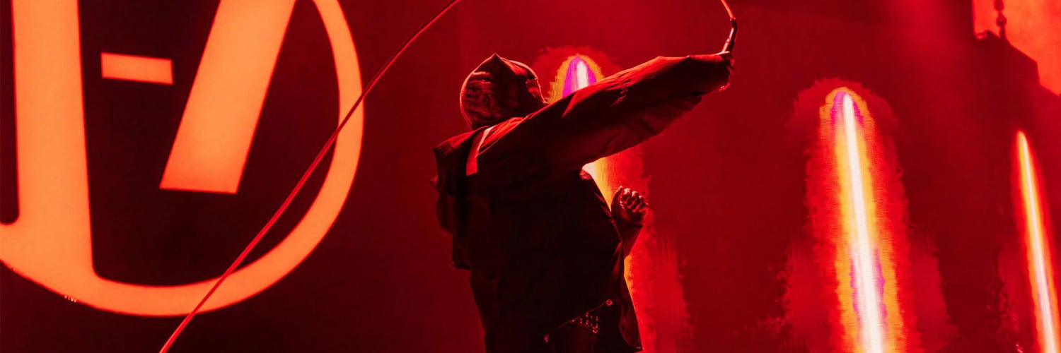 Fifi & Ben |-/ Love ɮ𝖗𝖊𝖆𝖈Ӈ !!! Ψ🖤🔥 • • banner