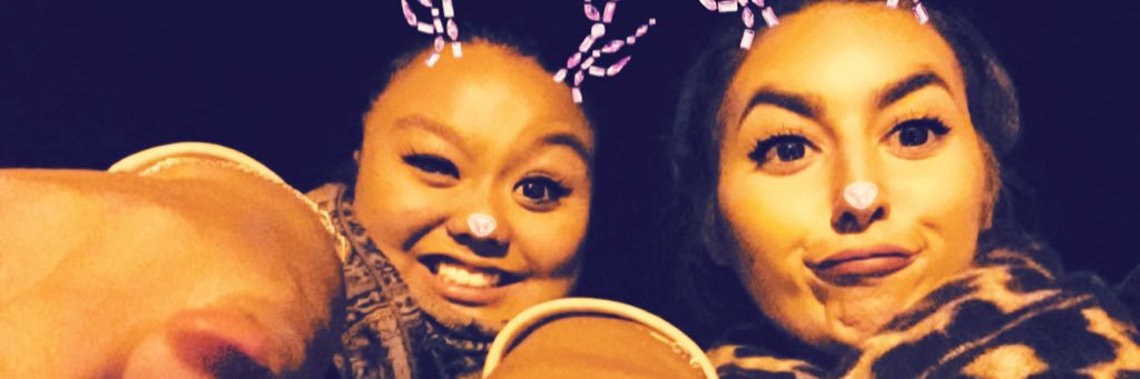 Chloetraan's profile banner image