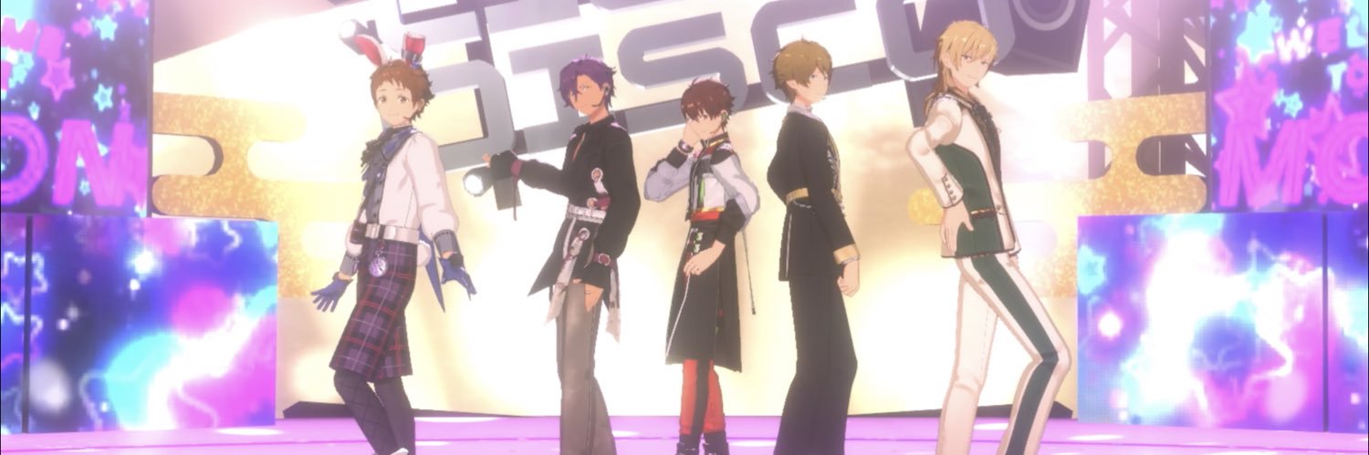 15Izy's profile banner image