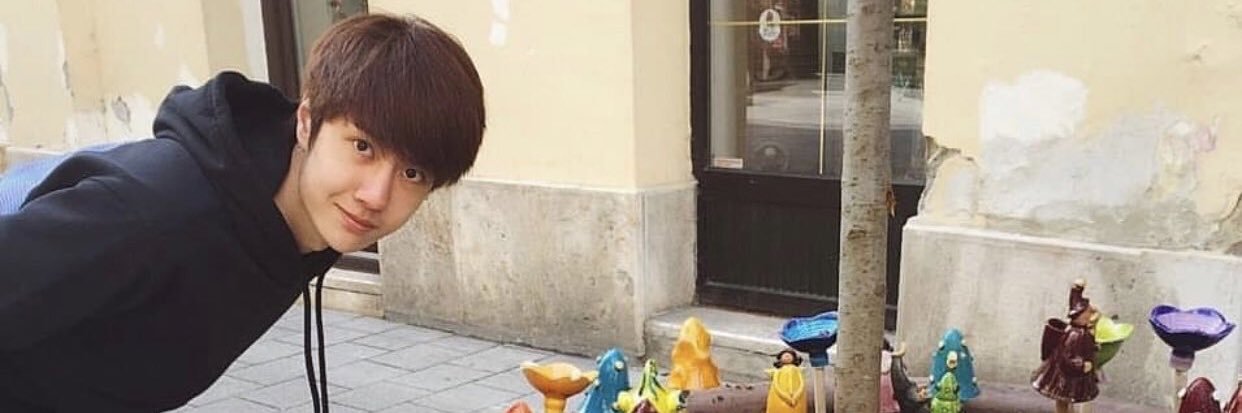 fahhmai's profile banner image