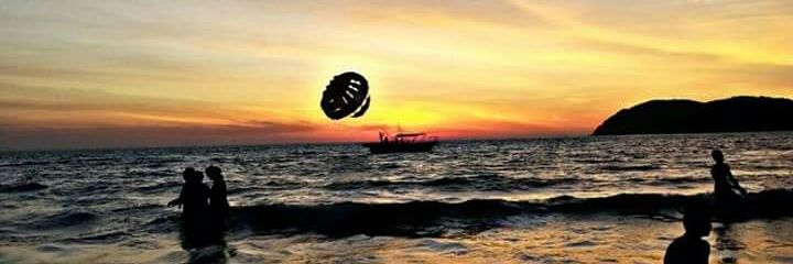 memeibnouff's profile banner image