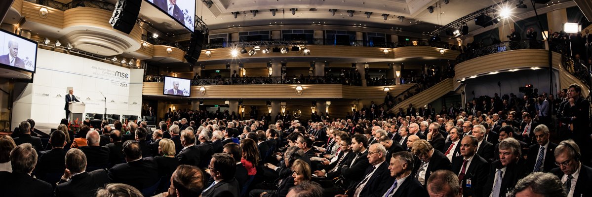 Wolfgang Ischinger banner