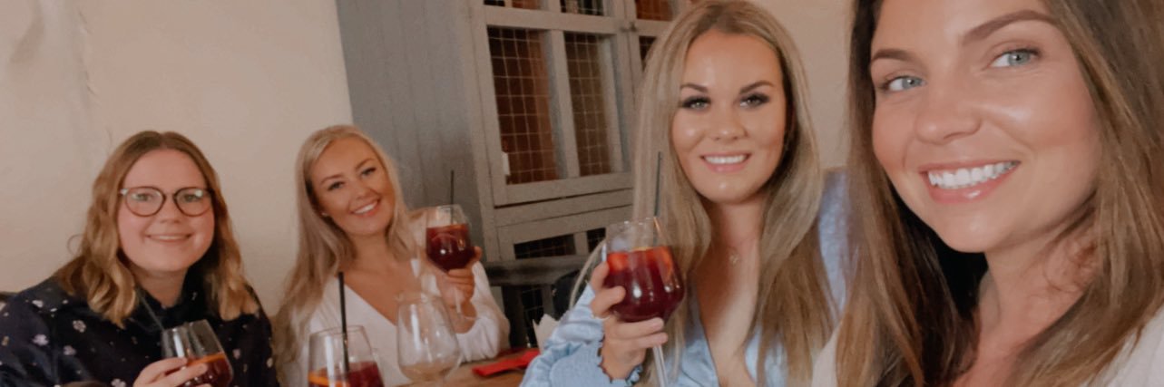 lucyholroyd97's profile banner image