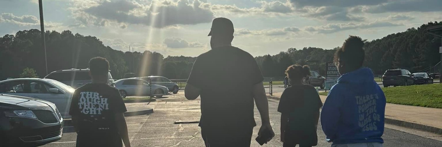 Cintia Listenbee banner