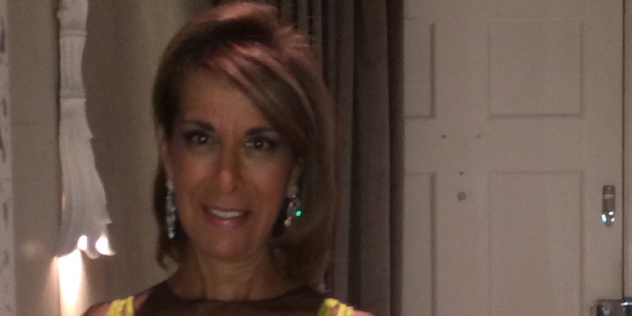 Hélène in Paris banner