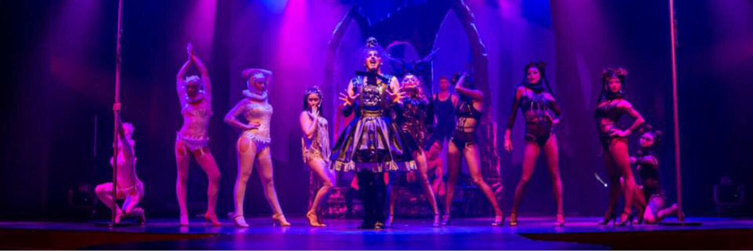 Robert McNeilly banner