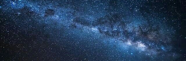 daphdmlnt's profile banner image