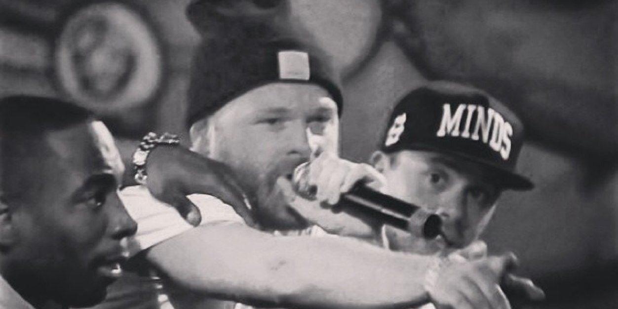 • Me Llamo banner