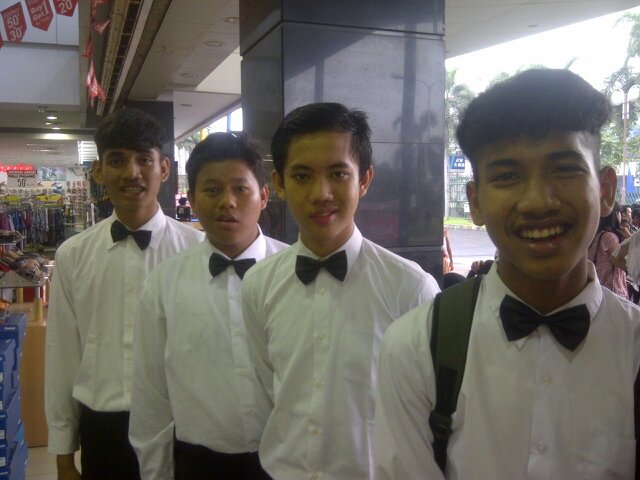 HAPPY FUN SHUFFLE banner