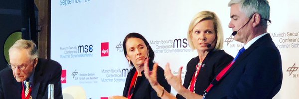 AnnwieAnna Profile Banner