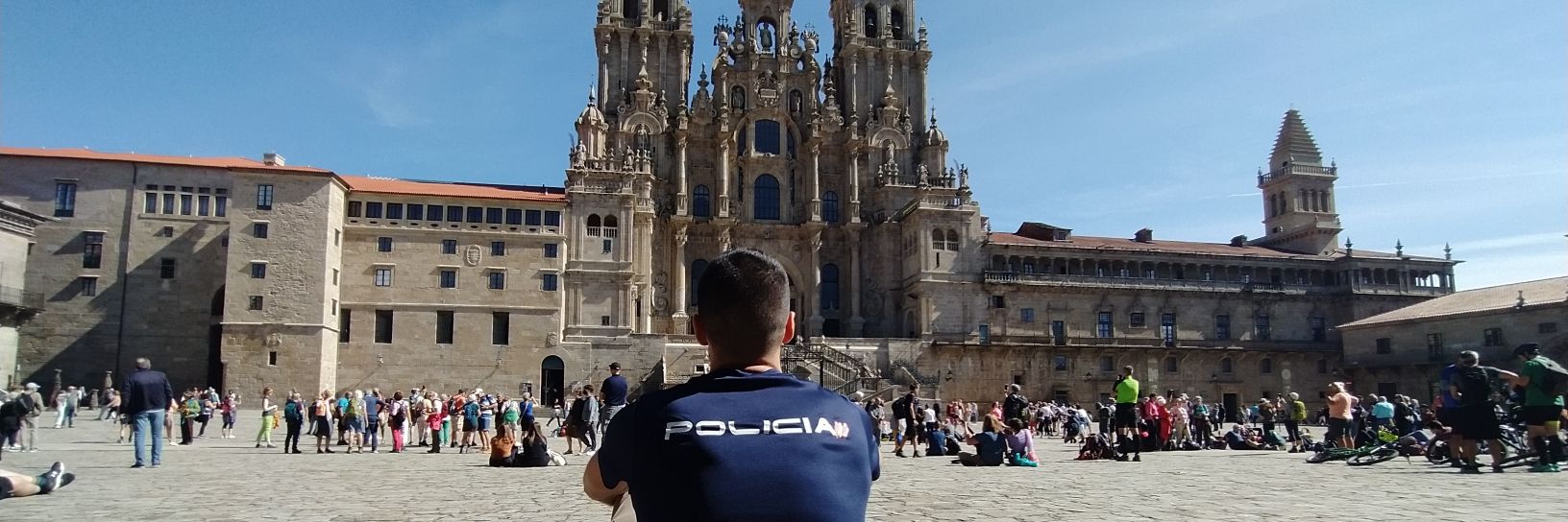 Adrián Becerra banner