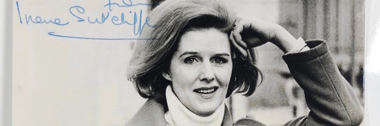 Louise 💜🩵🌹 banner