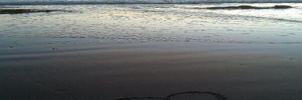 CarisaMackey Profile Banner