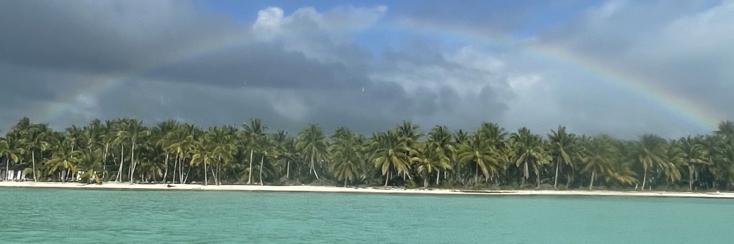 CaandeeSuarez's profile banner image