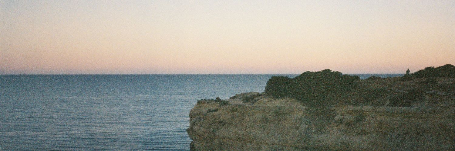 angelggtt's profile banner image