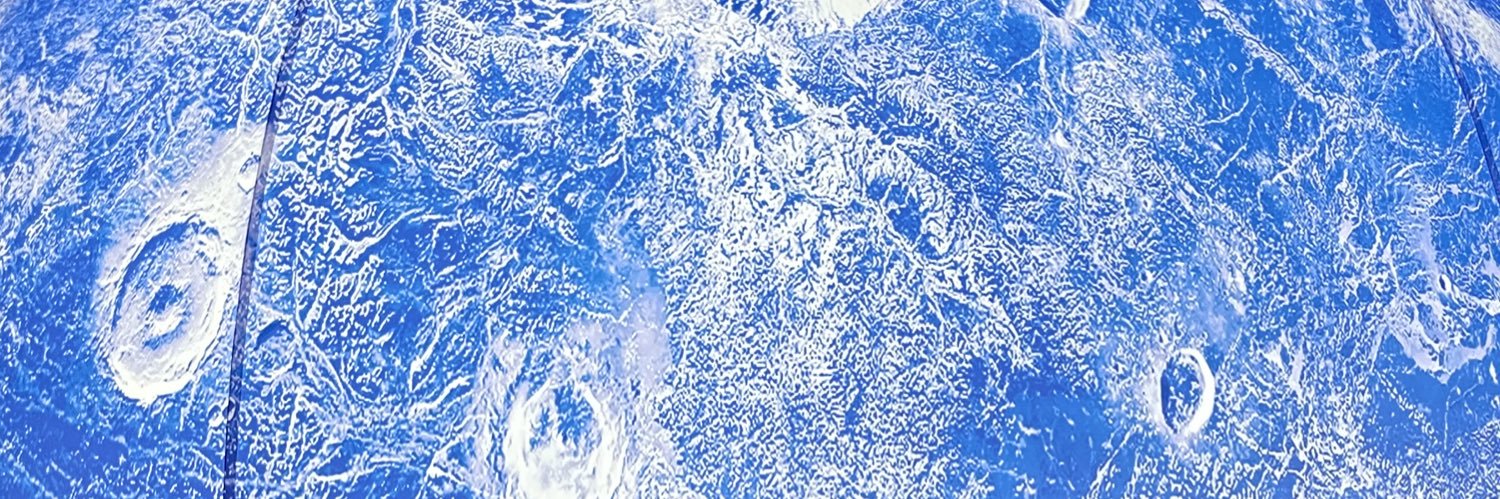 muneww_'s profile banner image