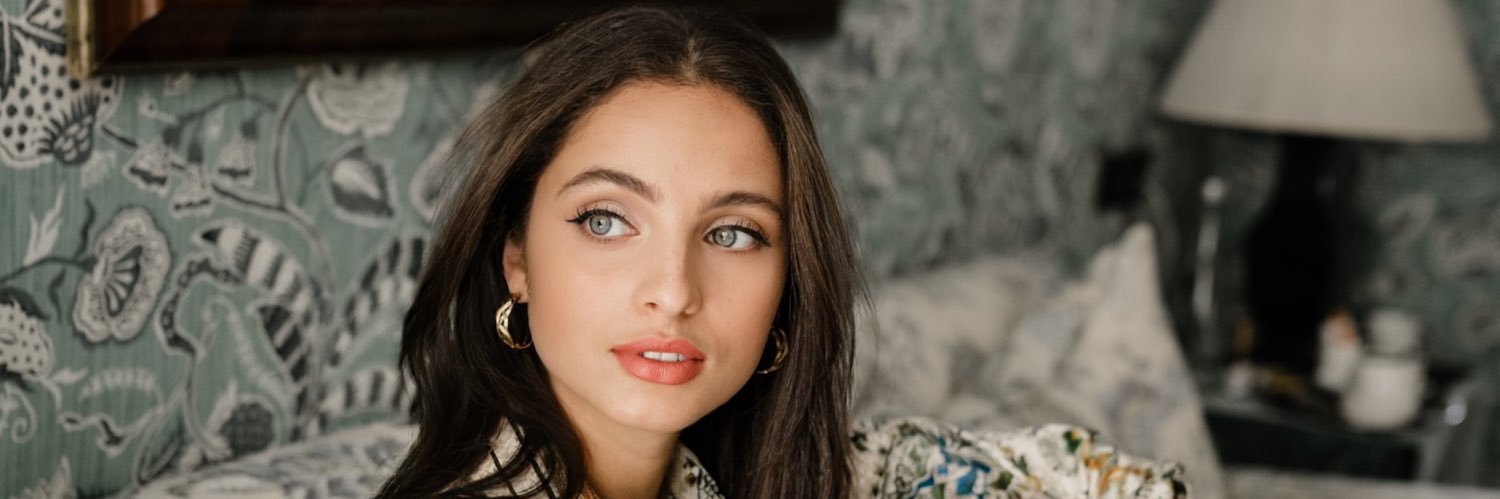 lisabereks's profile banner image