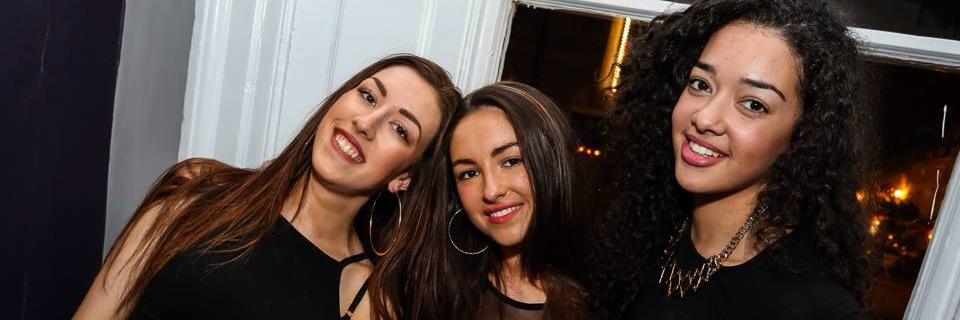 alextullochx's profile banner image