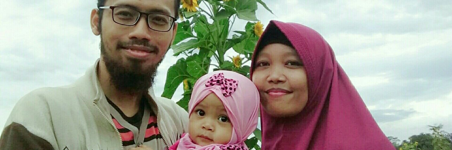Anna_Zai's profile banner image