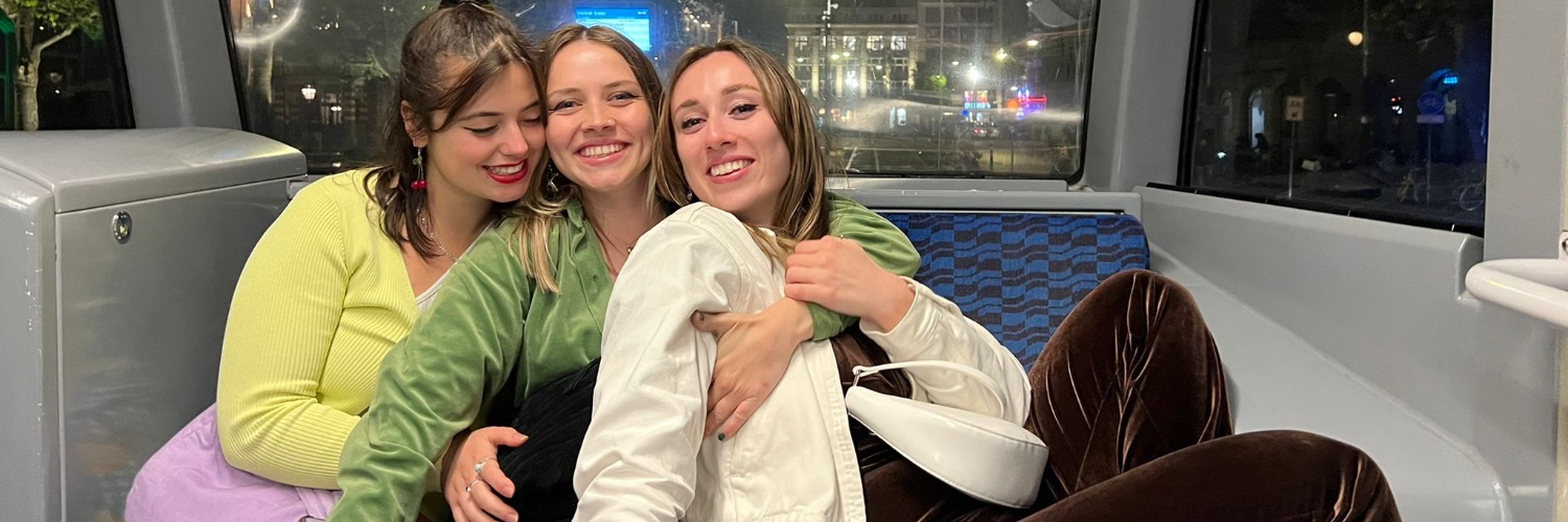 laura_offer's profile banner image