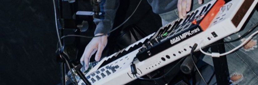 andywarvel's profile banner image