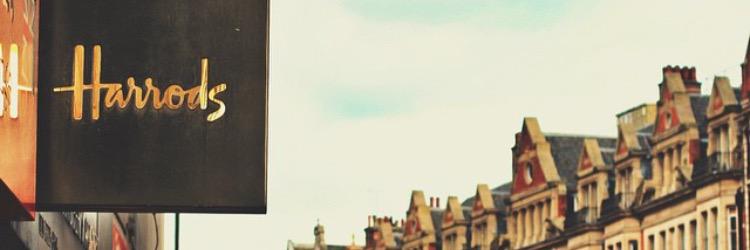 roo7i_q8's profile banner image