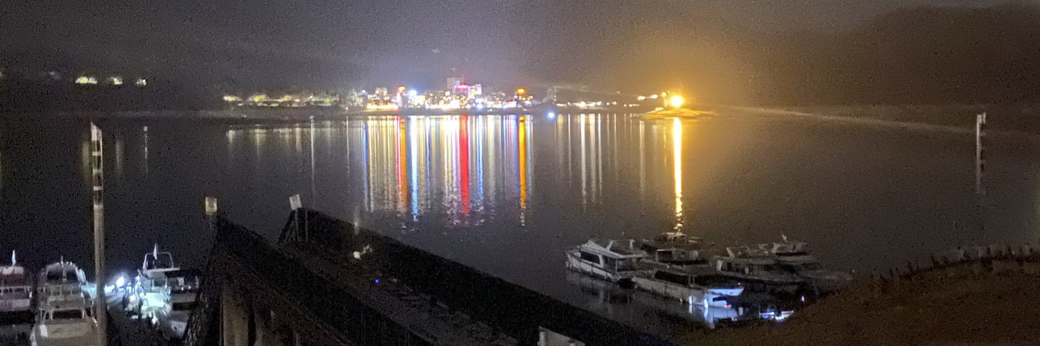 a71628548's profile banner image