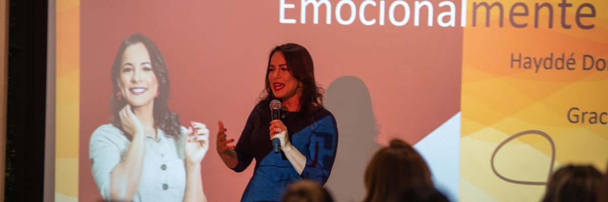 Hayddé Domínguez, MS banner