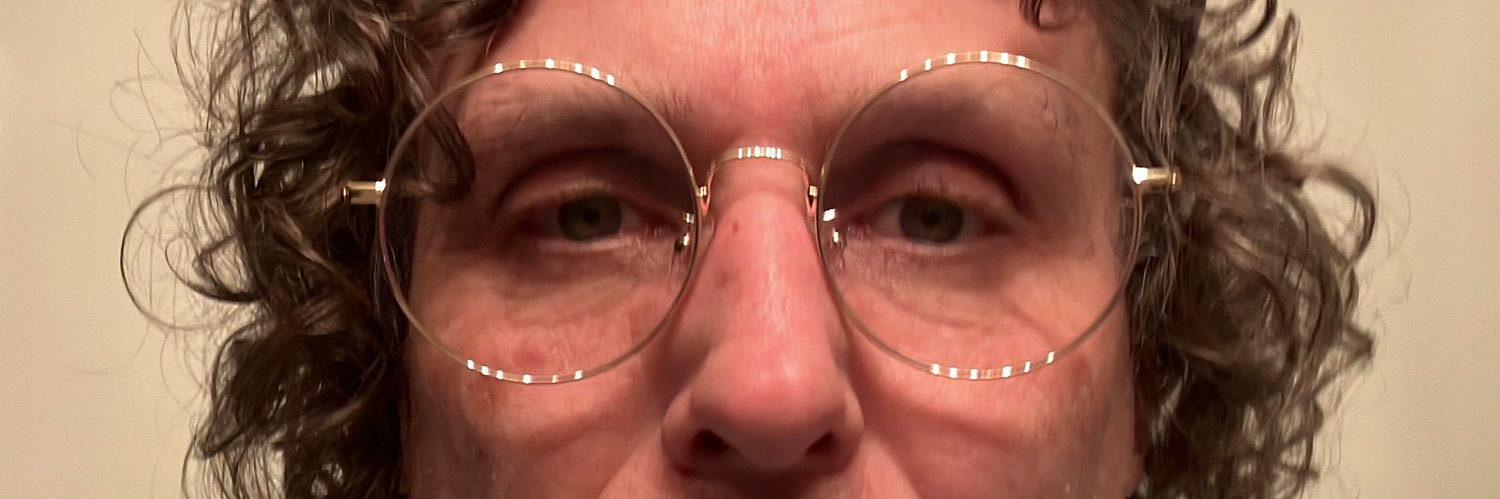411murph's profile banner image