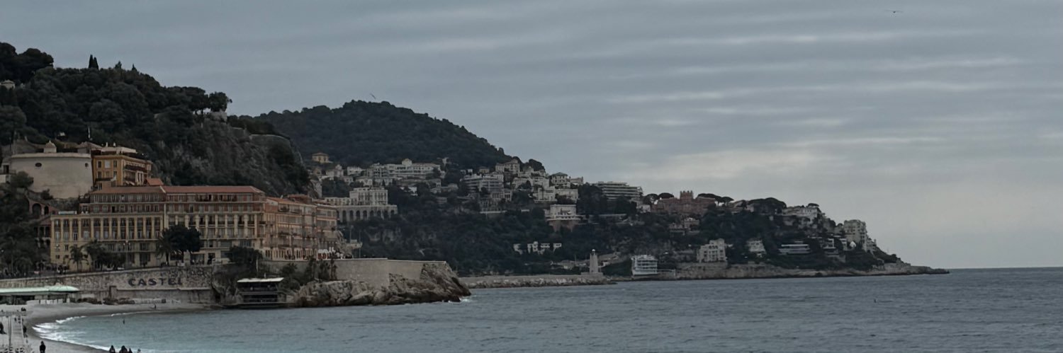 DS_R3012's profile banner image