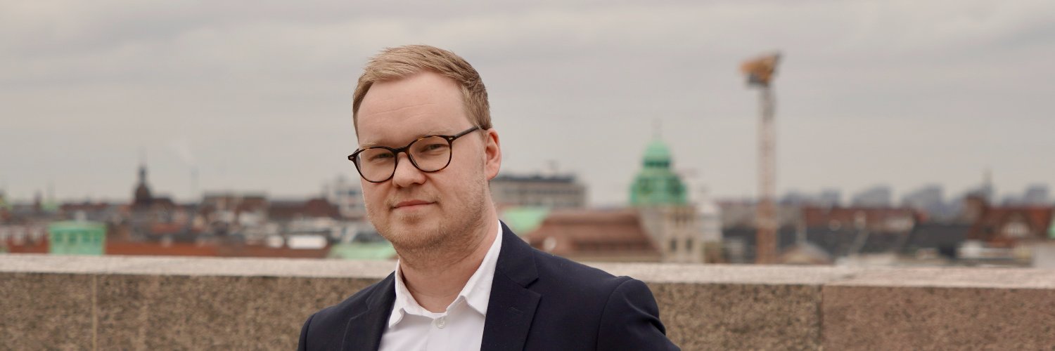 Simon Vanggaard banner