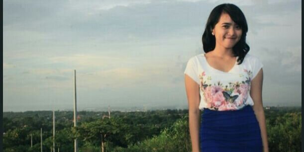 dewi_cahhya's profile banner image