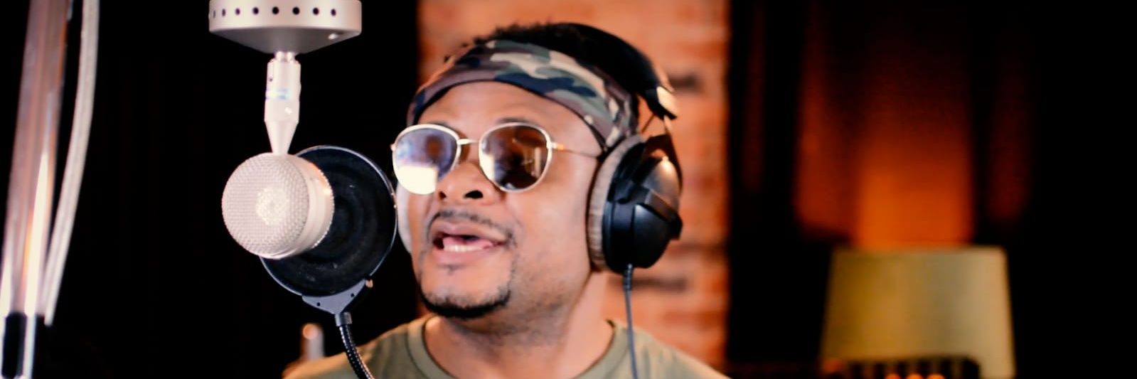 deharmless's profile banner image