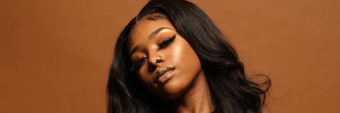 luuhkay's profile banner image