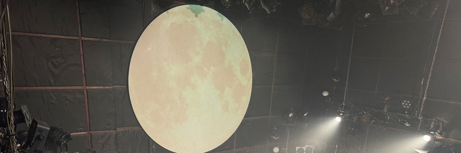ayu102811's profile banner image