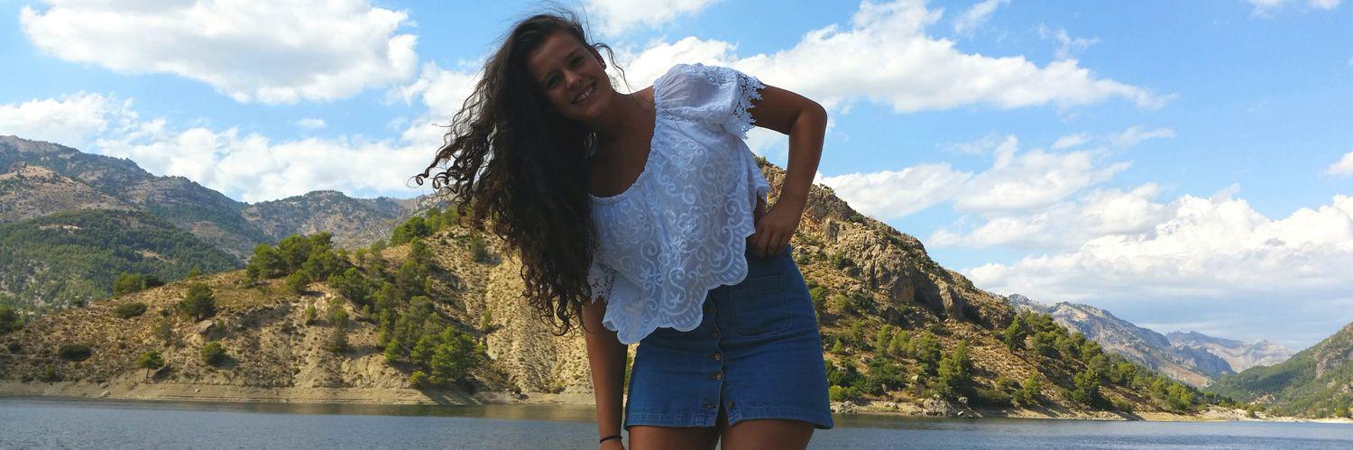 Angeela98's profile banner image