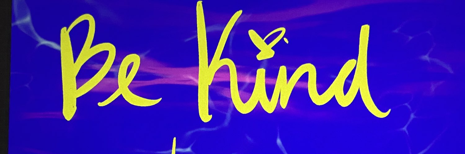 glo7ia's profile banner image