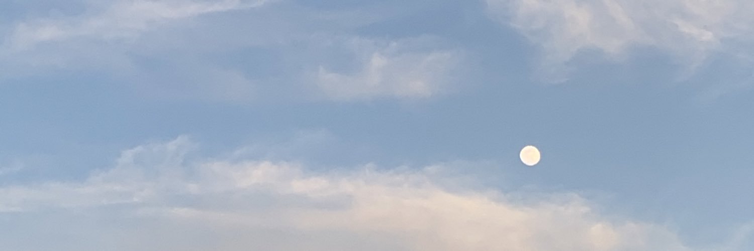 hotgurld's profile banner image