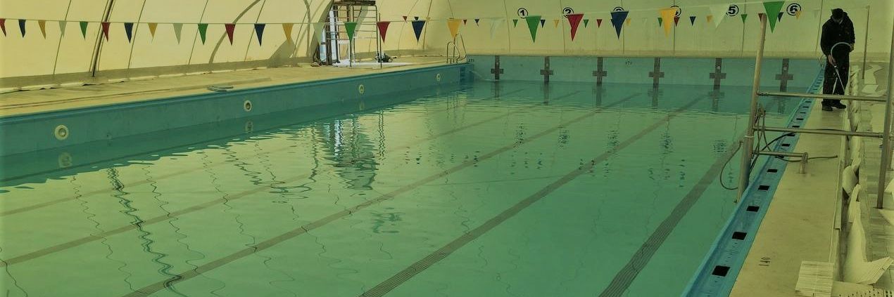 piscinatomares's profile banner image