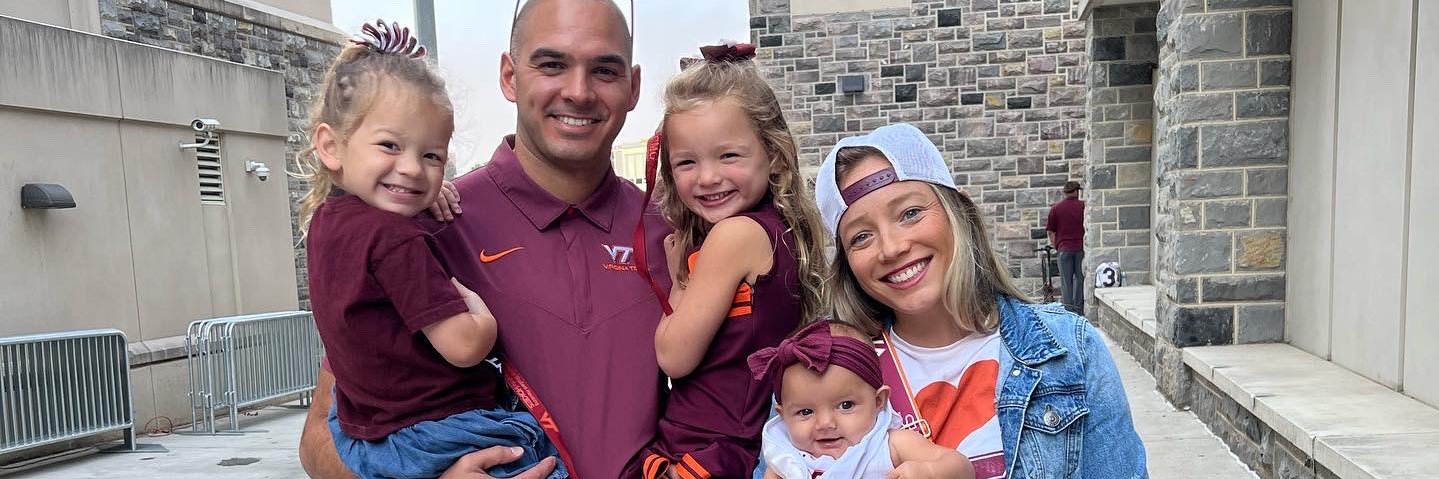 AmandaMyers38's profile banner image