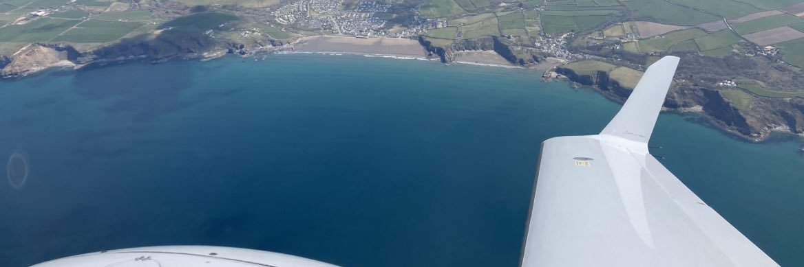 flywithdais's profile banner image