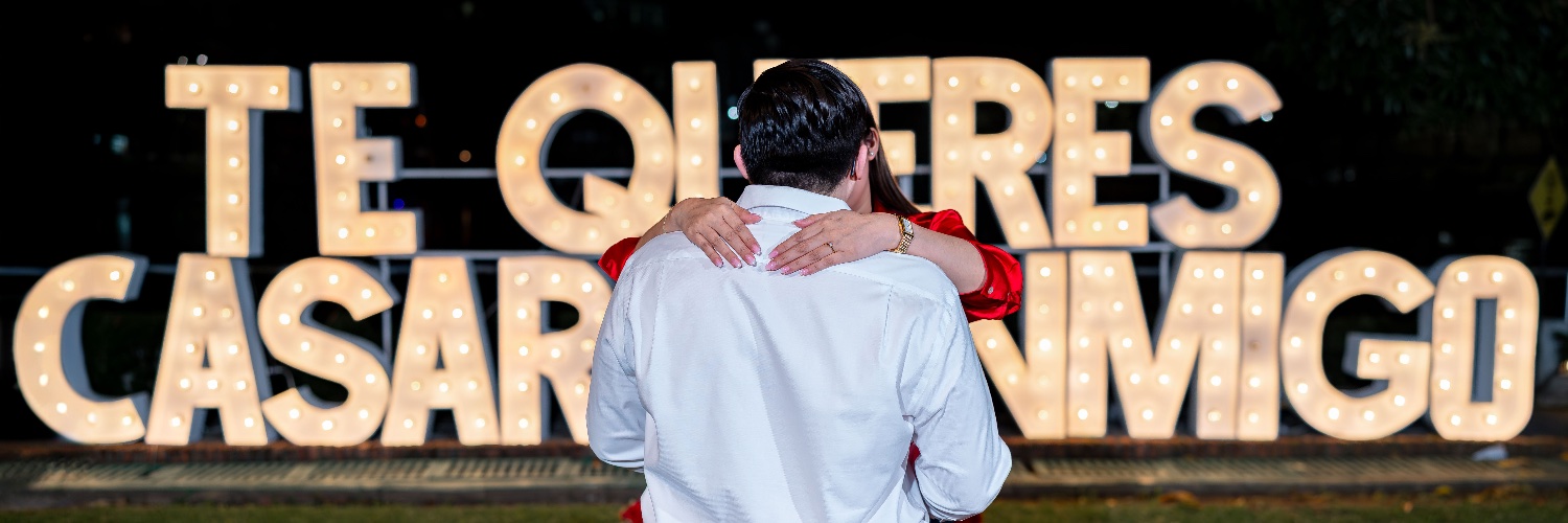 Aleegchavez's profile banner image
