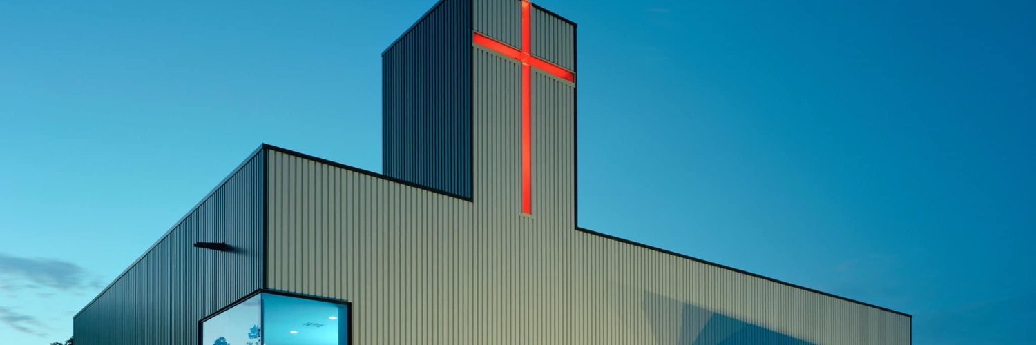 𝗔E🙏🏼Ǝ𝗔 (Follows you) liked 12 of your Tweets banner