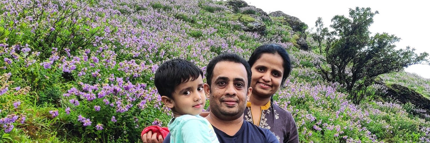akvinu's profile banner image