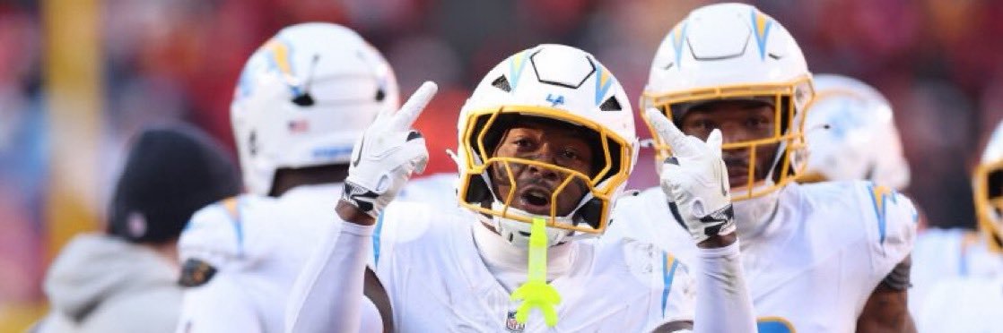 Rae 🐐⚡️ banner