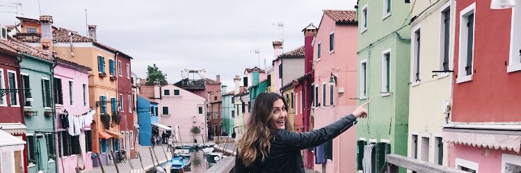 Linseystweet's profile banner image