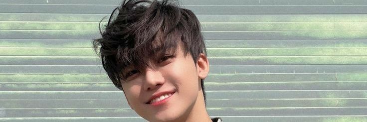 ainiisfani's profile banner image