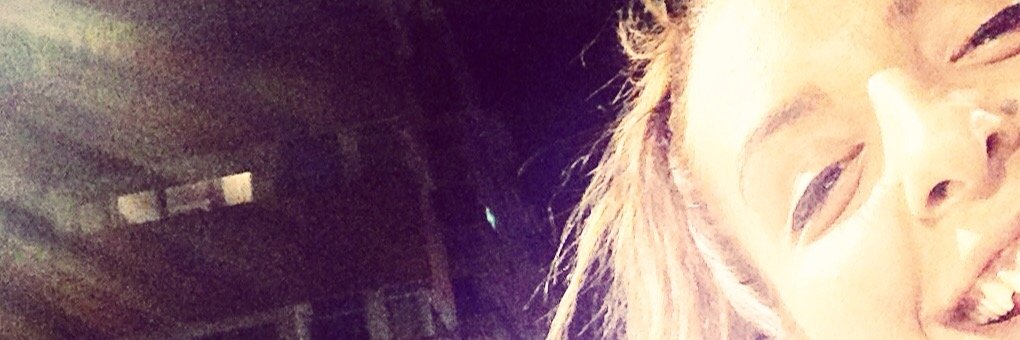 95Mariahb's profile banner image