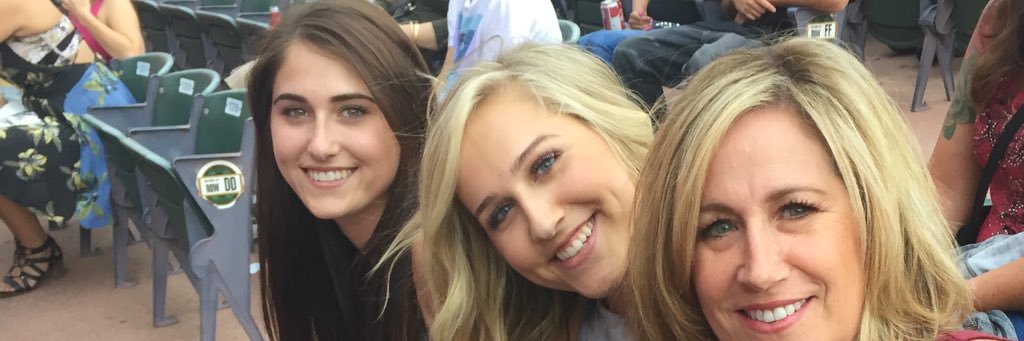 SydneyTaylor_8's profile banner image