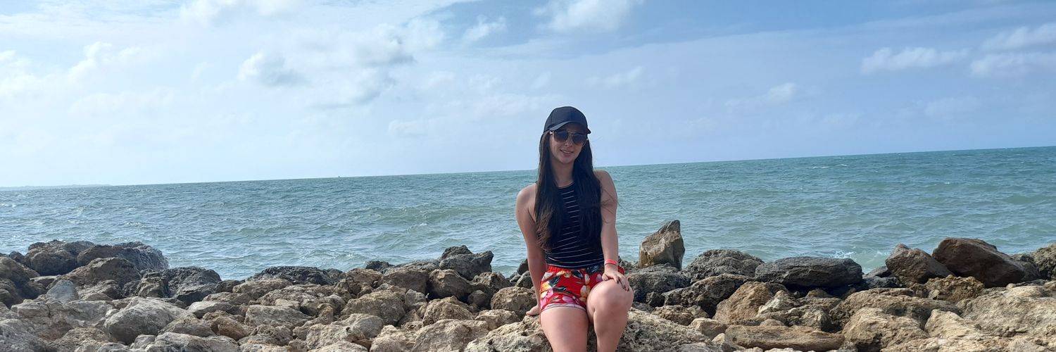 LauraMonroy99's profile banner image